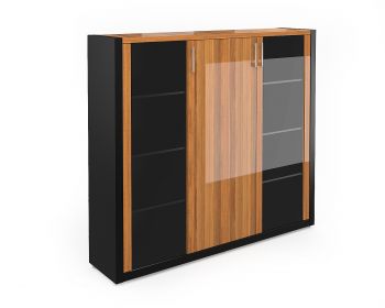 Шкаф (секция шкафа для одежды за глухой дверью)