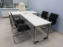 Частная клиника - кабинет главврача. Фото 17