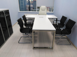 Частная клиника - кабинет главврача. Фото 3