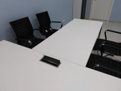 Частная клиника - кабинет главврача. Фото 10