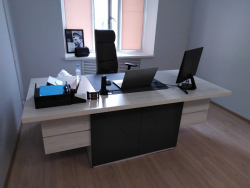 Оснащение мебелью кабинета для руководителя кадровой службы. Фото 2