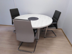 Оснащение мебелью кабинета для руководителя кадровой службы. Фото 11